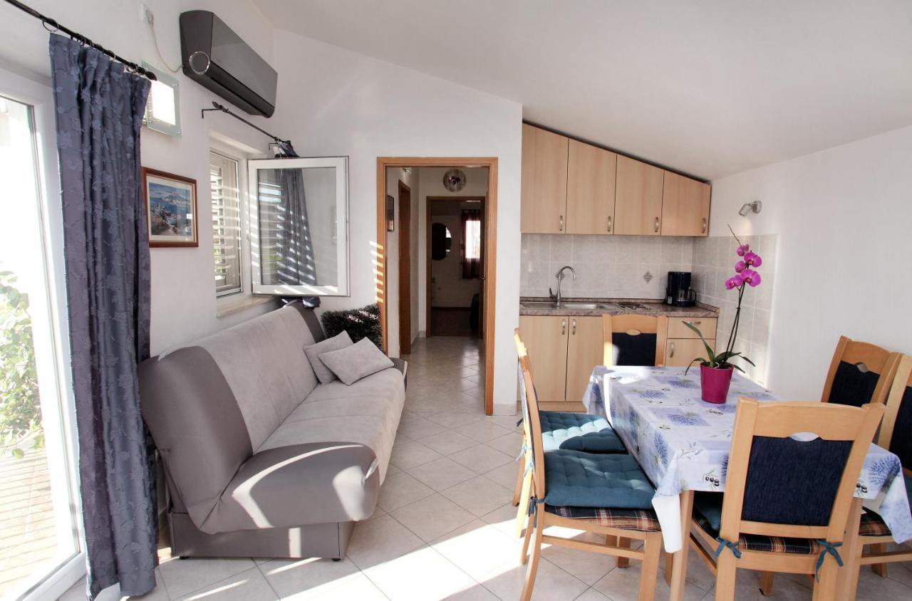 Apartments Vaska Trogir Exteriör bild